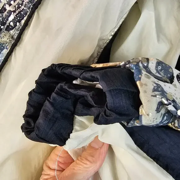 Vintage 80s East West Windbreaker cream silver blue women's Large - Picture 12 of 13